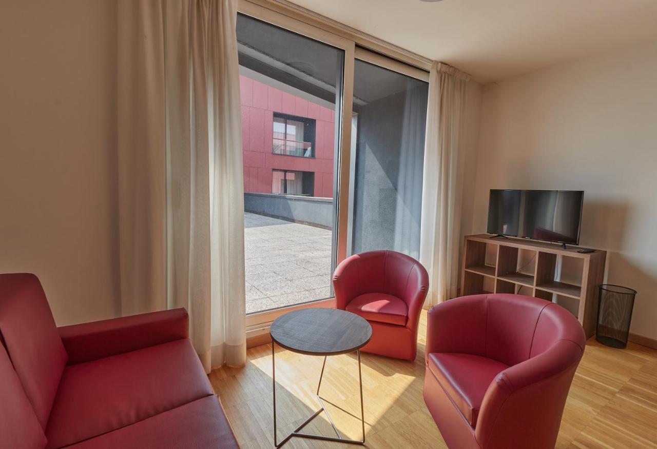 Piazza Lira Schio Residence Bagian luar foto